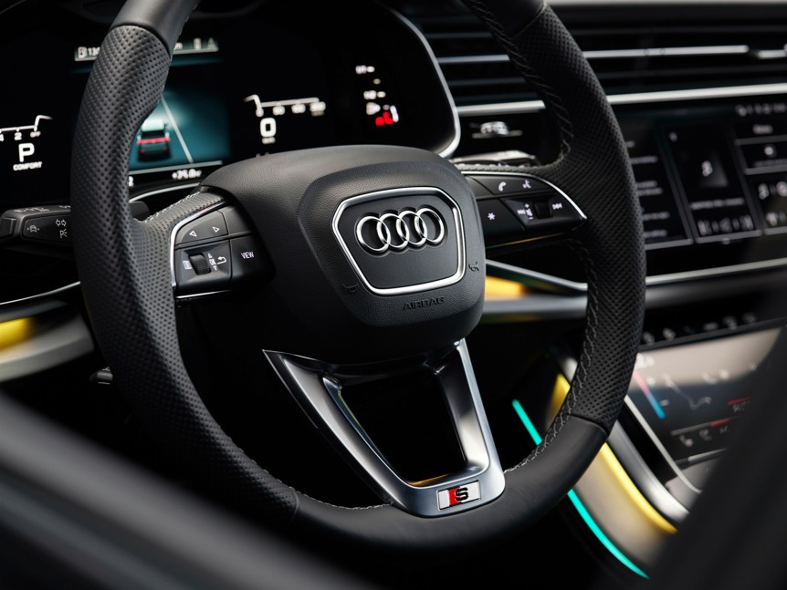 Audi Q8 — 8