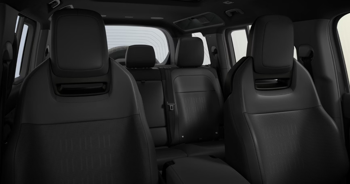 Land Rover Defender 110 — 5