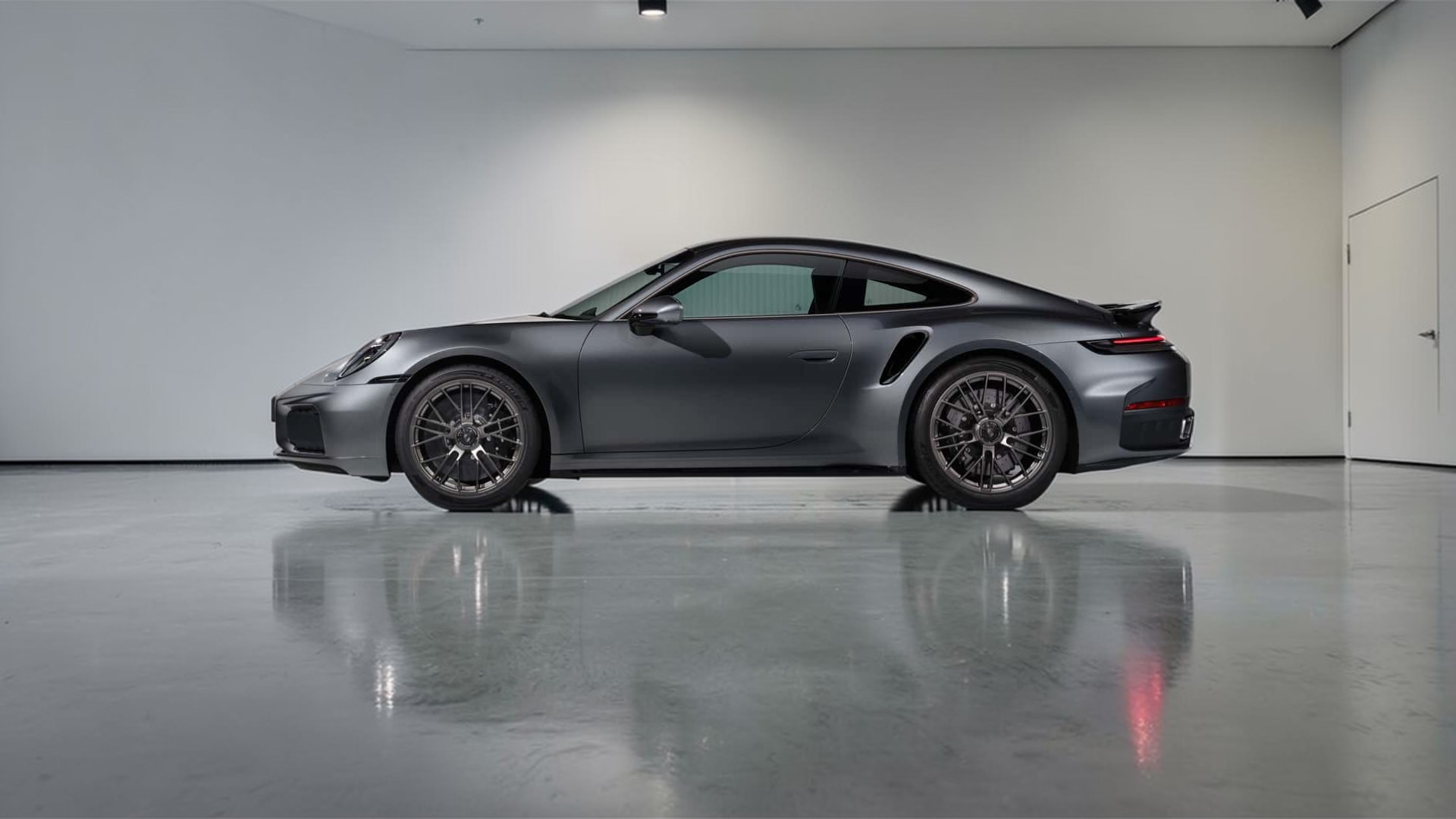 Porsche 911 Carrera — 2